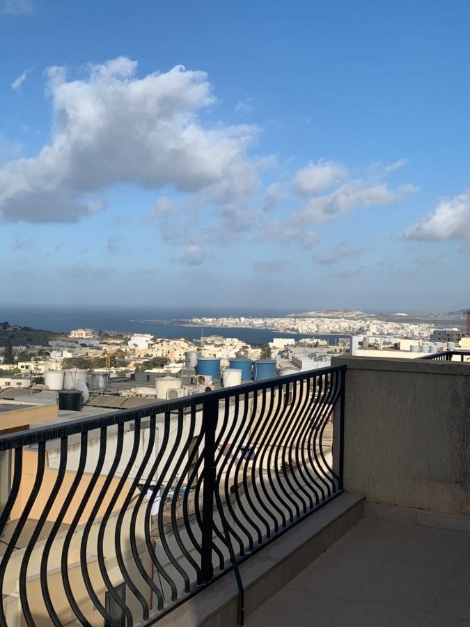 Paola Court Apartment Mellieha Exterior photo
